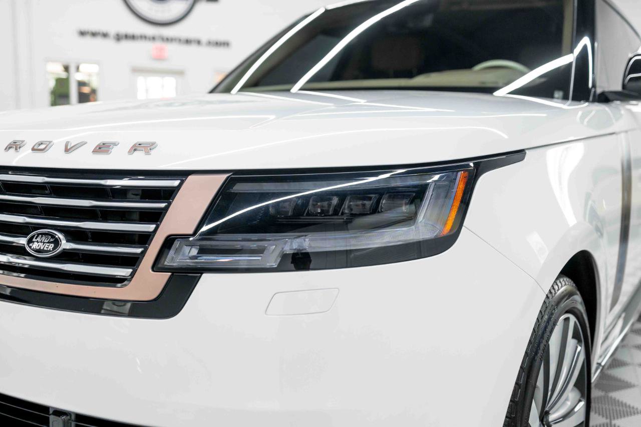 2024 Land Rover Range Rover SV