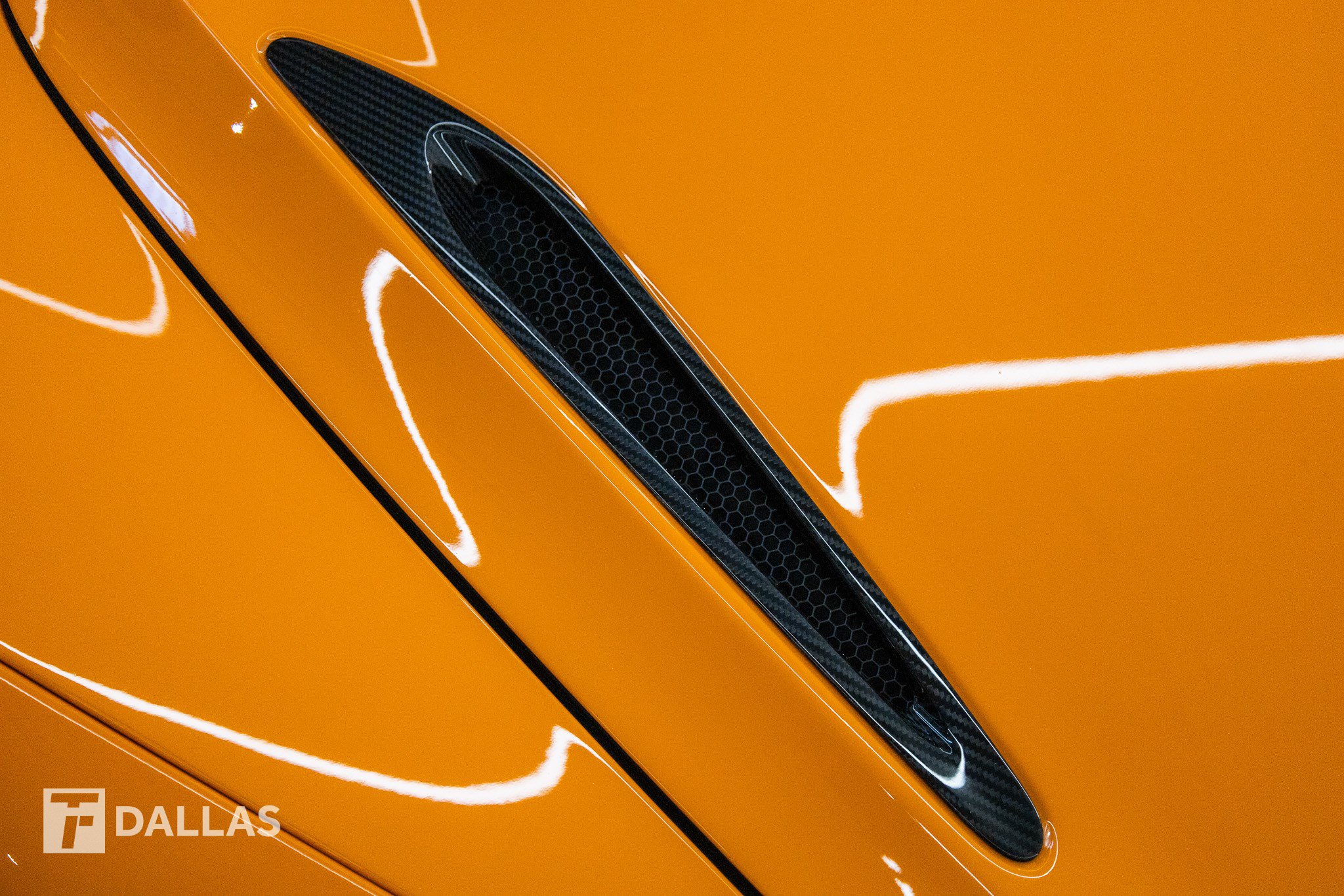 Used 2019 McLaren 720S Performance photo 21
