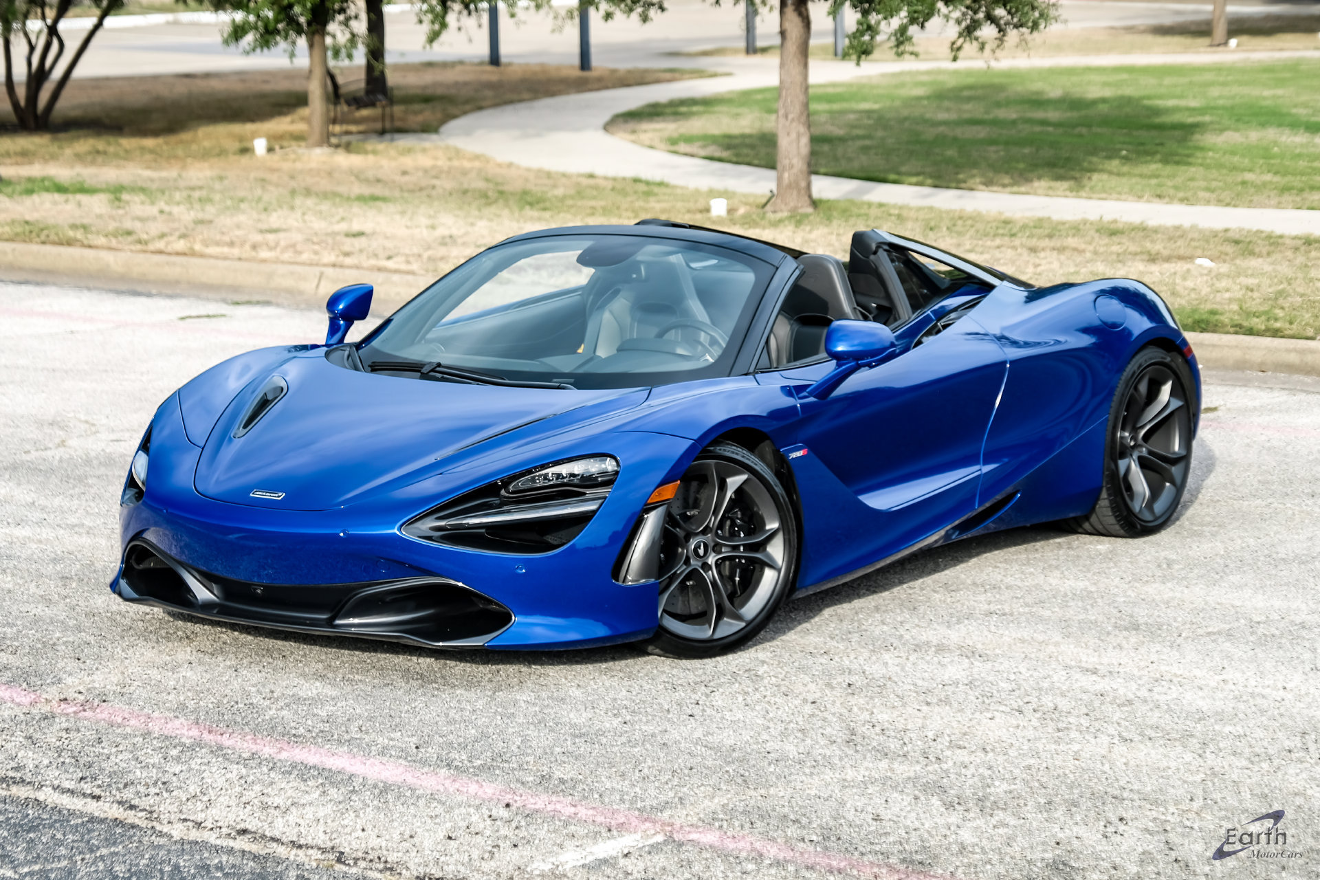 Used 2022 McLaren 720S Spider photo 8