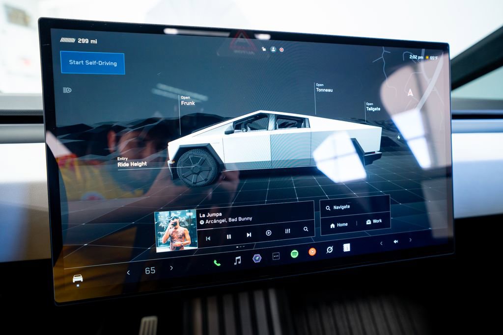 2024 Tesla Cybertruck AWD Crew Cab