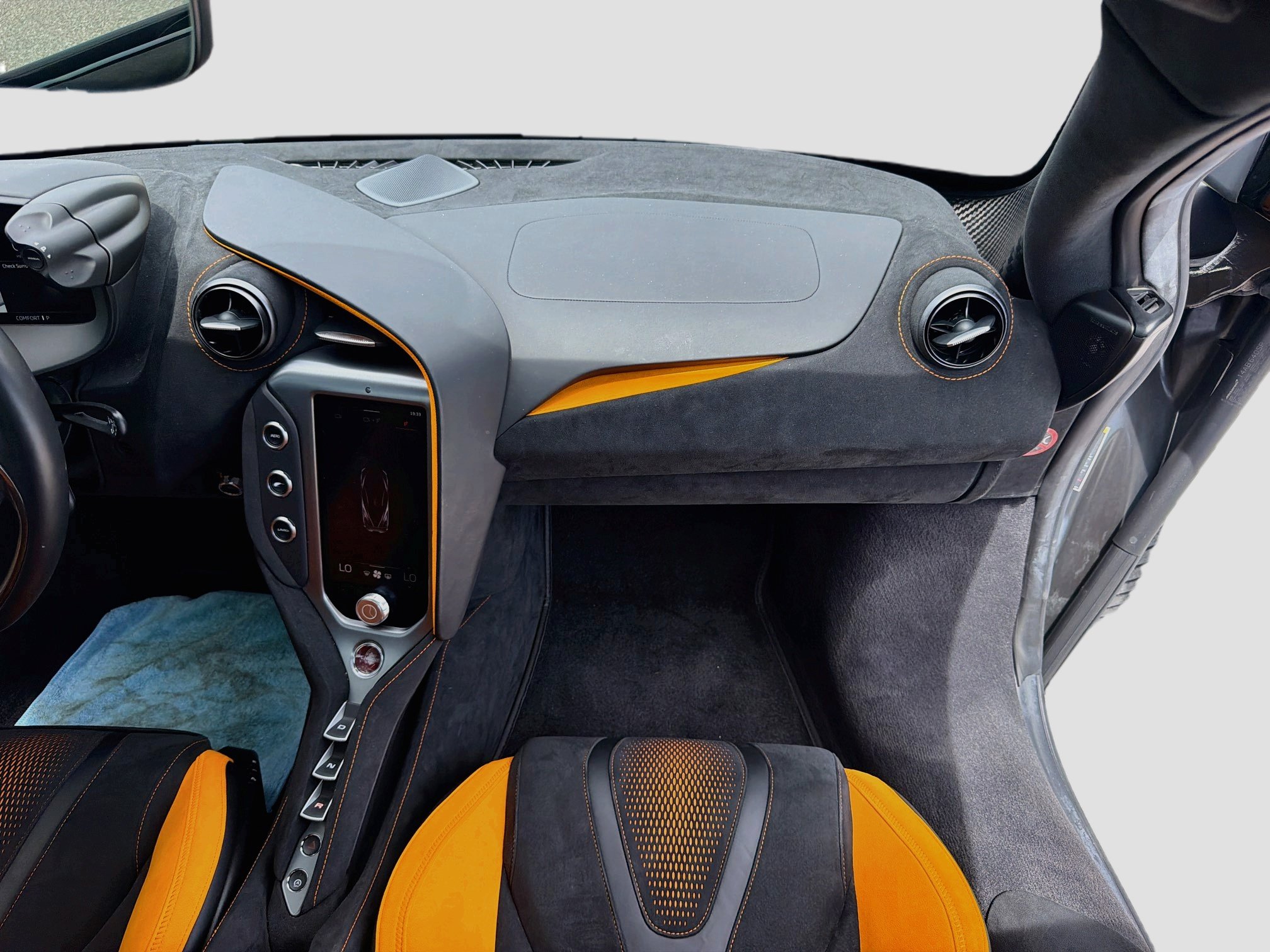 Used 2024 McLaren 750S Spider photo 15