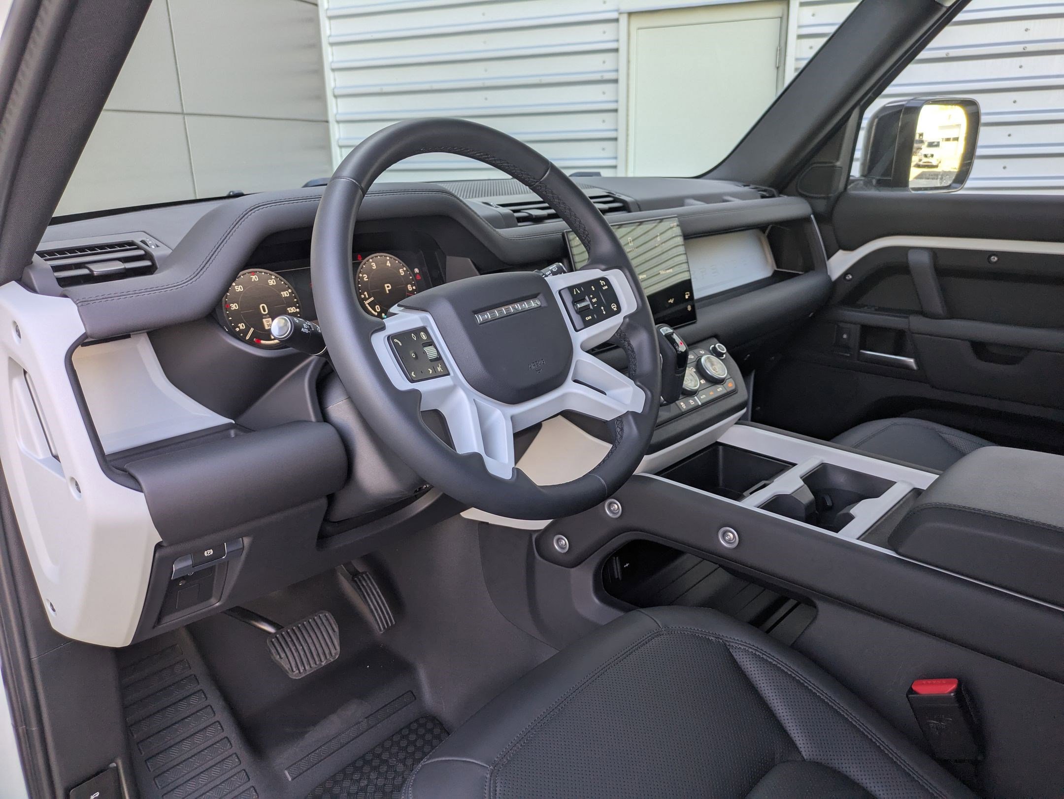 2025 Land Rover Defender 110 S