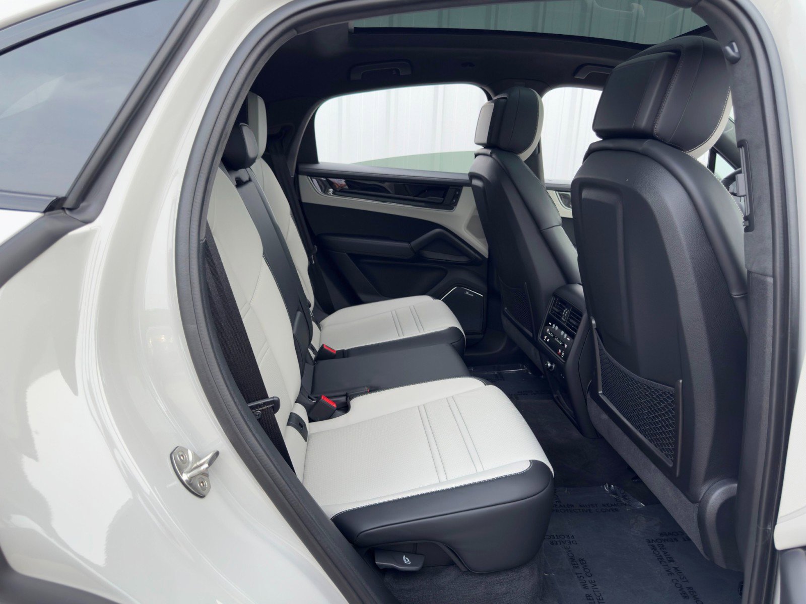 2024 Porsche Cayenne Turbo