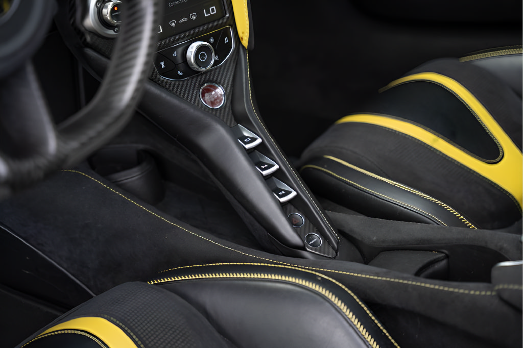 Used 2018 McLaren 720S photo 35