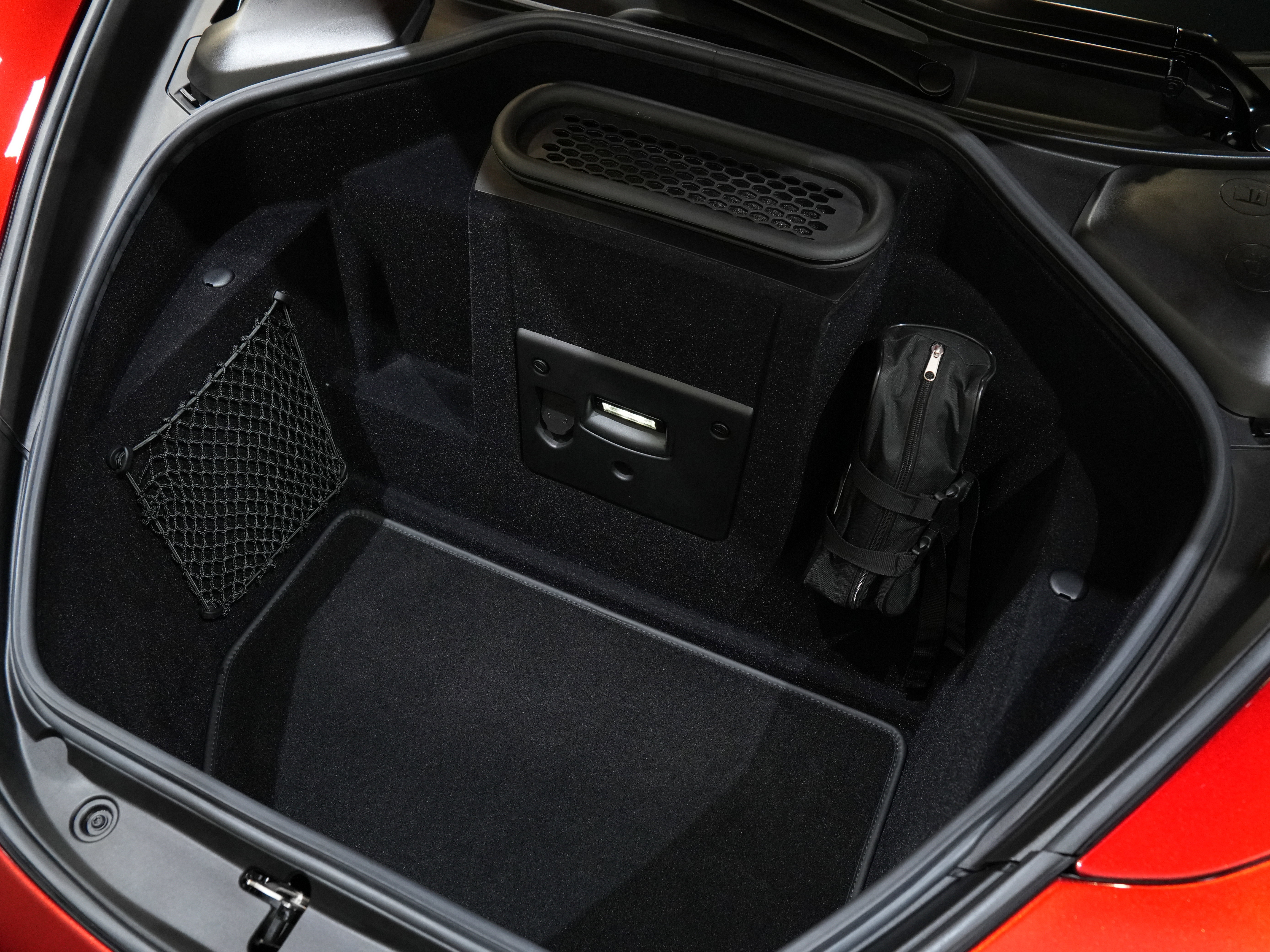 Used 2018 McLaren 720S photo 43