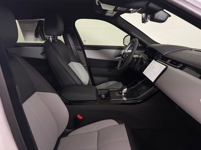 2026 Land Rover Range Rover Velar Dynamic SE