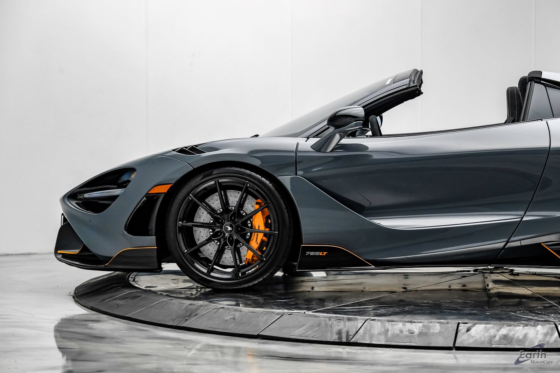 Used 2022 McLaren 765LT photo 11