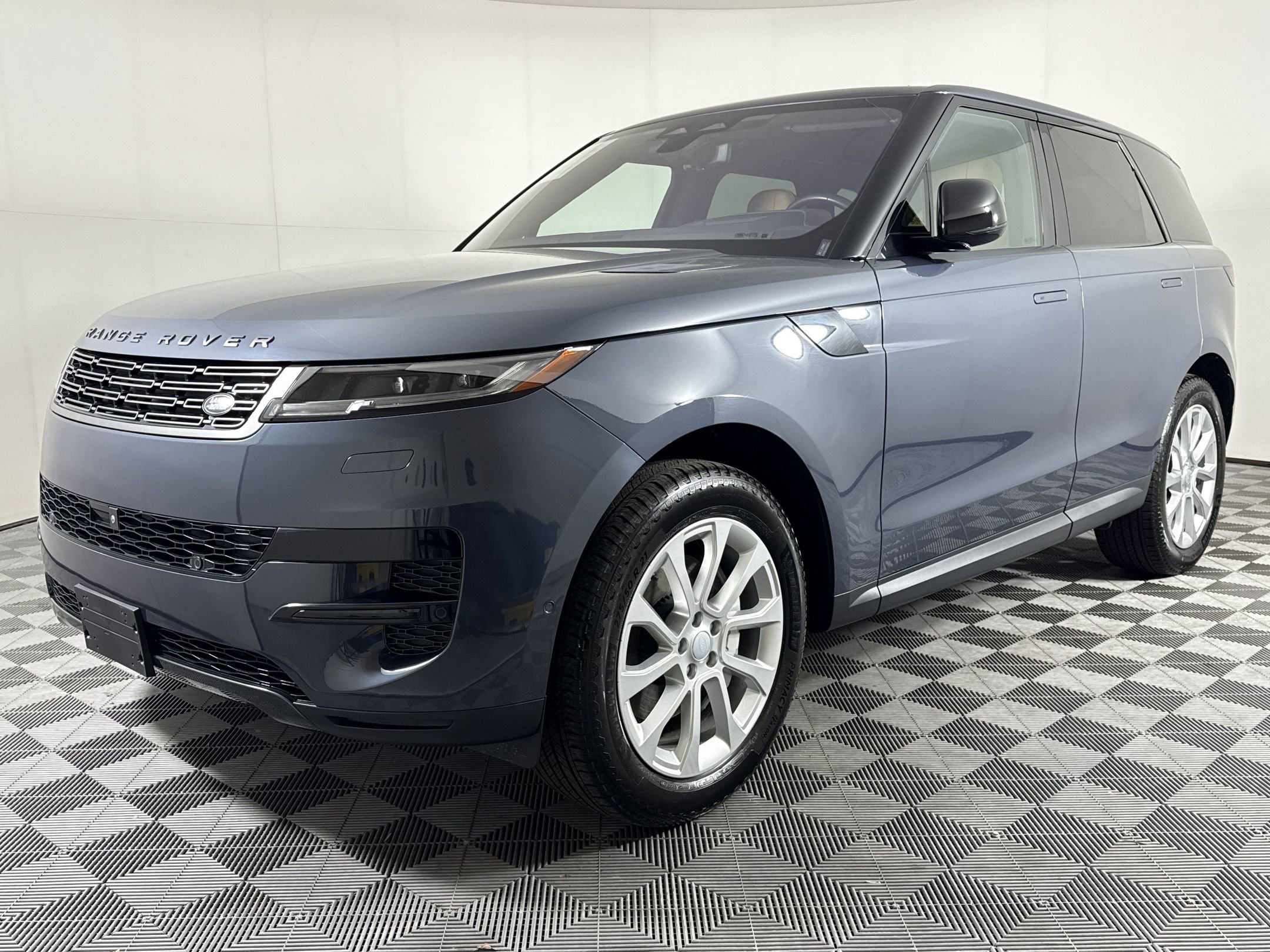 2023 Land Rover Range Rover Sport SE