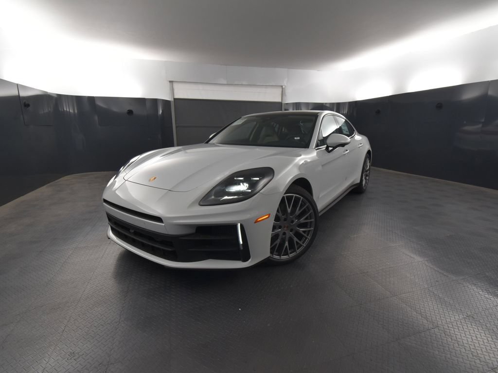 New 2025 Porsche Panamera 4