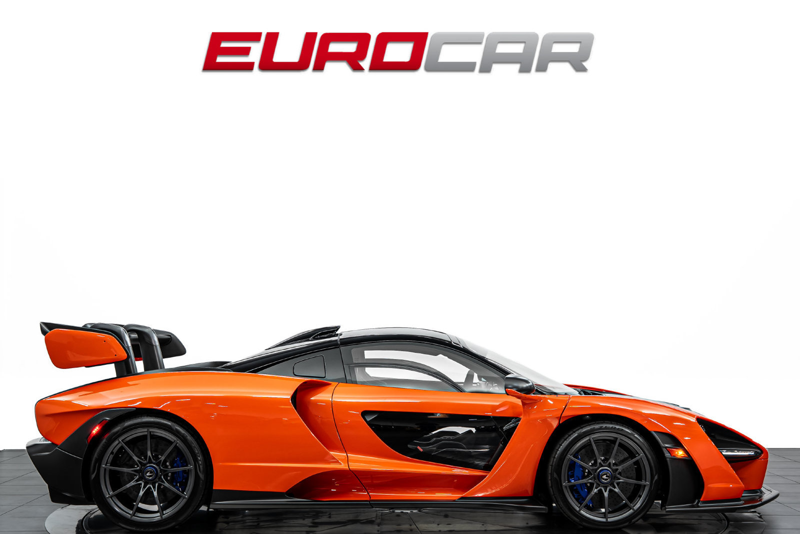Used 2019 McLaren Senna photo 6