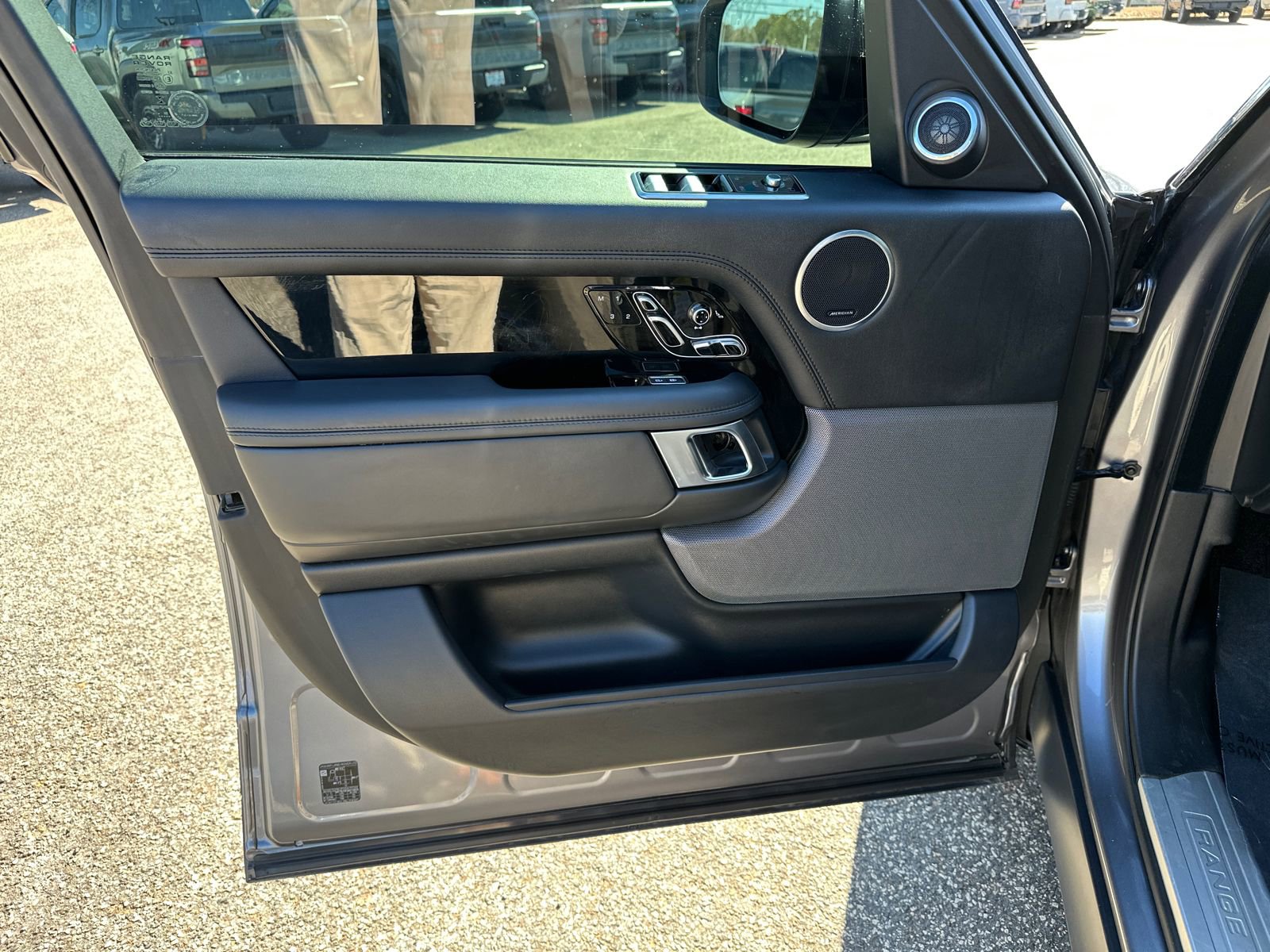 2022 Land Rover Range Rover P525 Westminster Edition