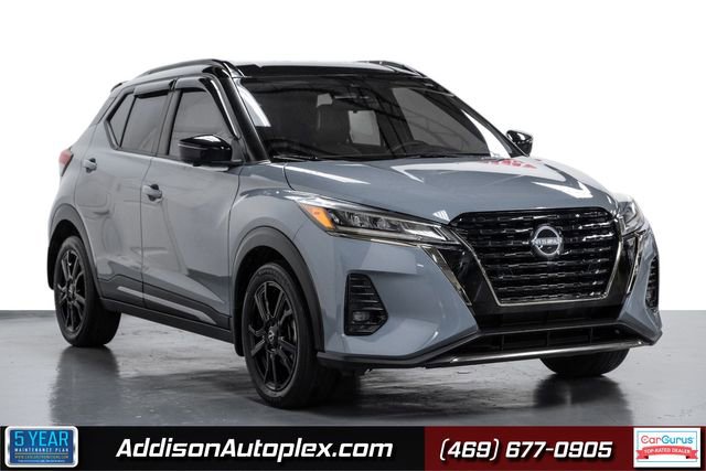 2022 Nissan Kicks SR