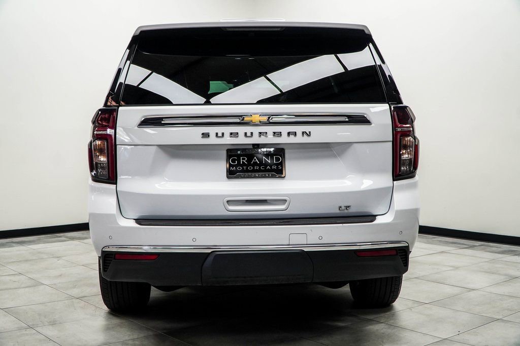 2024 Chevrolet Suburban LT