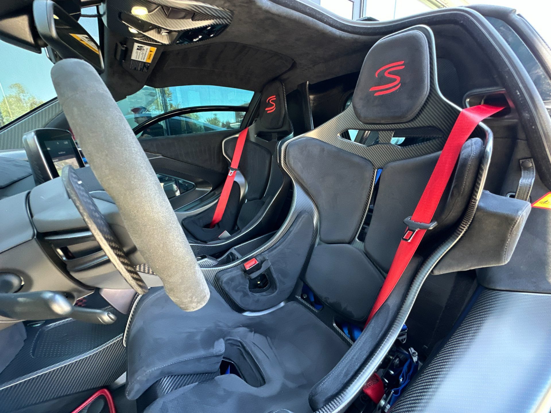 Used 2019 McLaren Senna photo 5