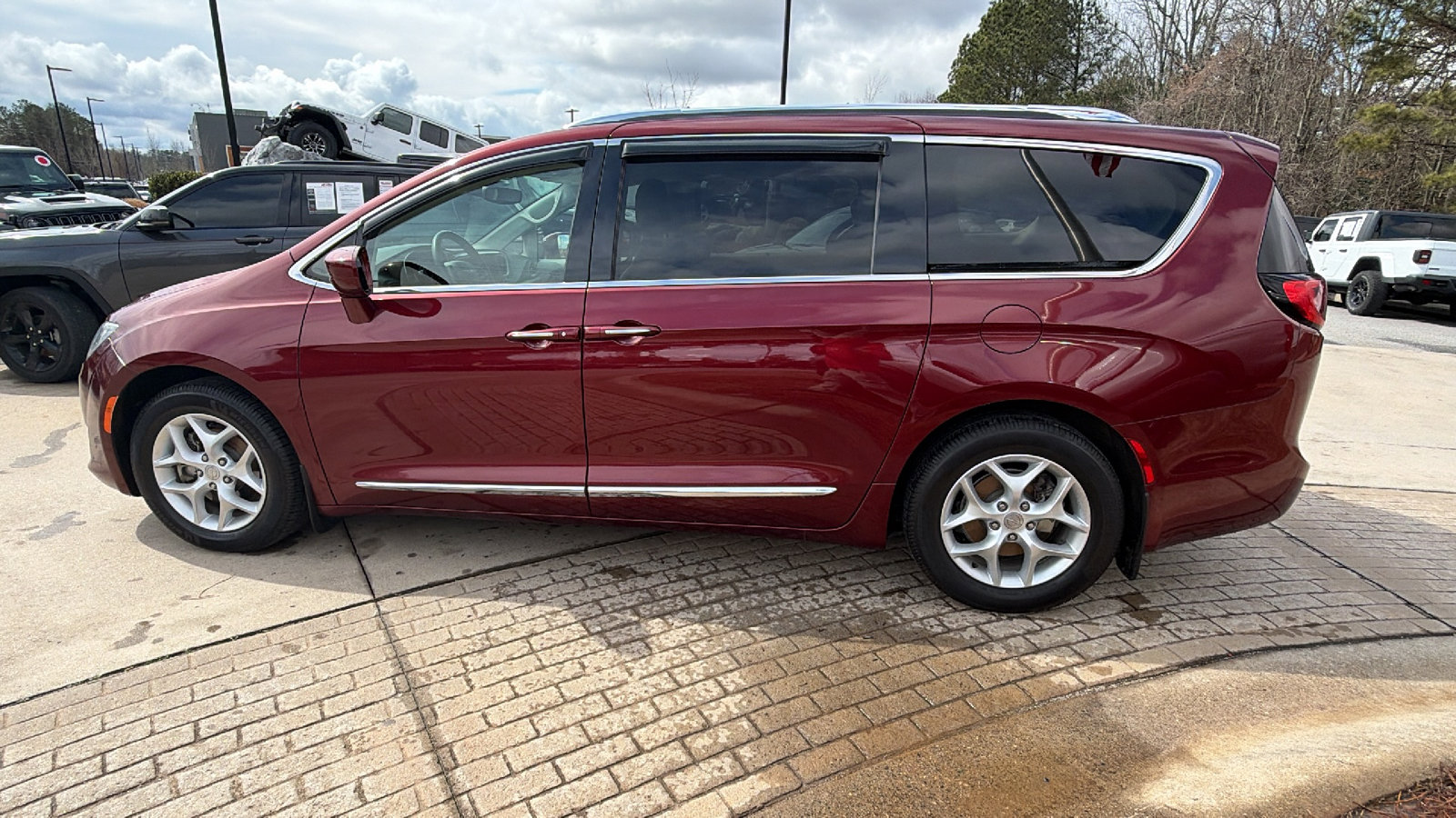 2018 Chrysler Pacifica Touring-L