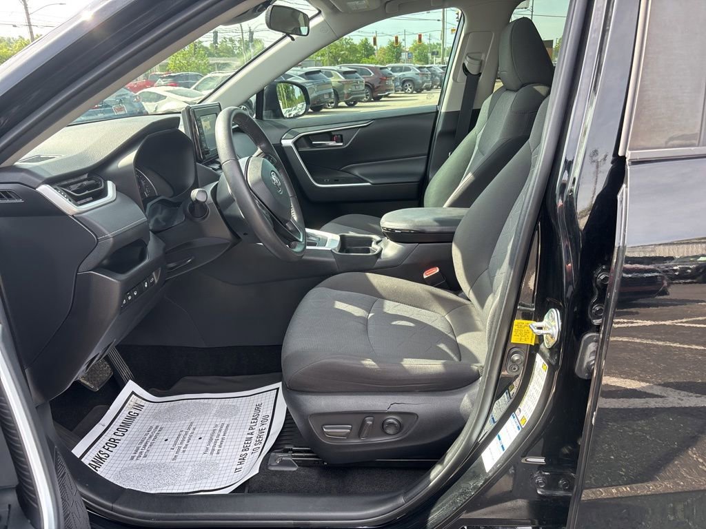 2020 Toyota RAV4 XLE