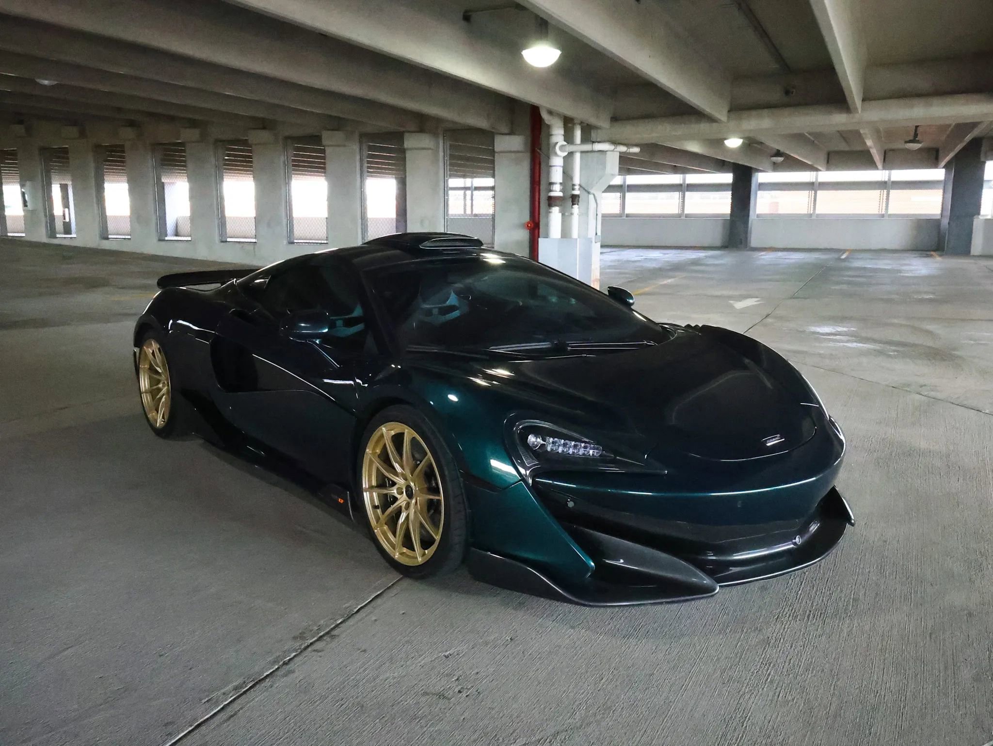 Used 2019 McLaren 600LT photo 18