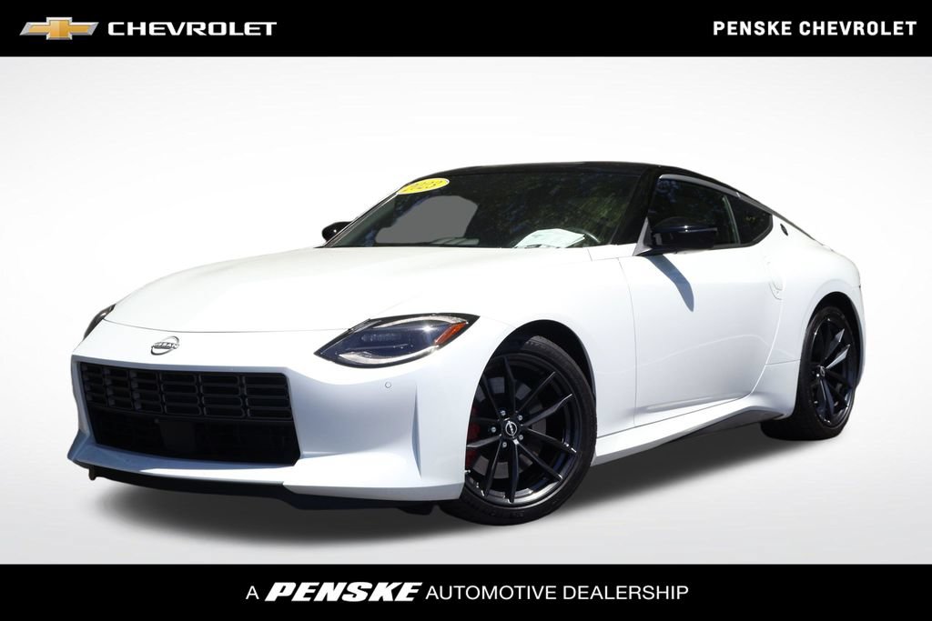 Used 2023 Nissan Z w/ Floor Mat Package (L93)