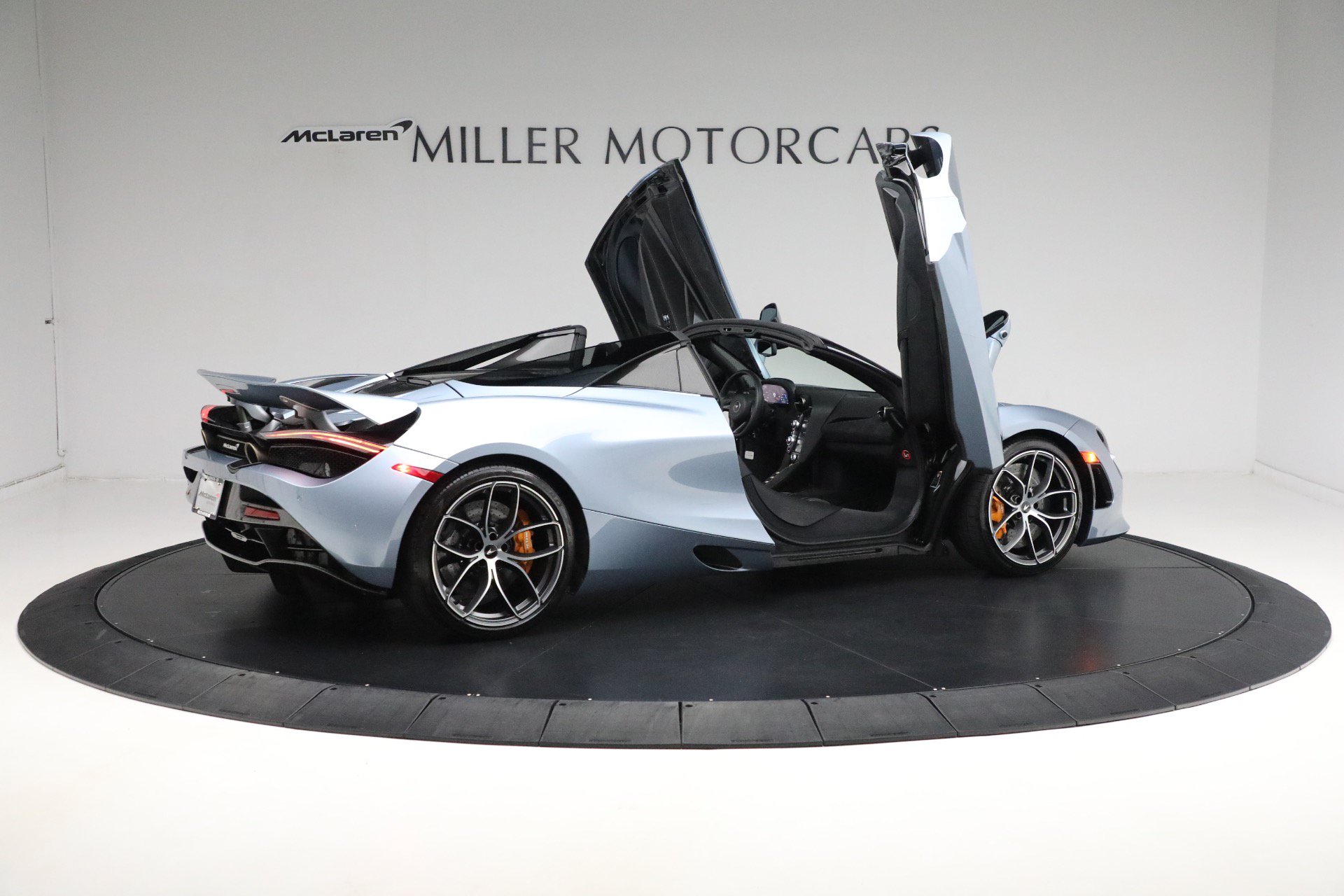 Used 2023 McLaren 720S Performance photo 21