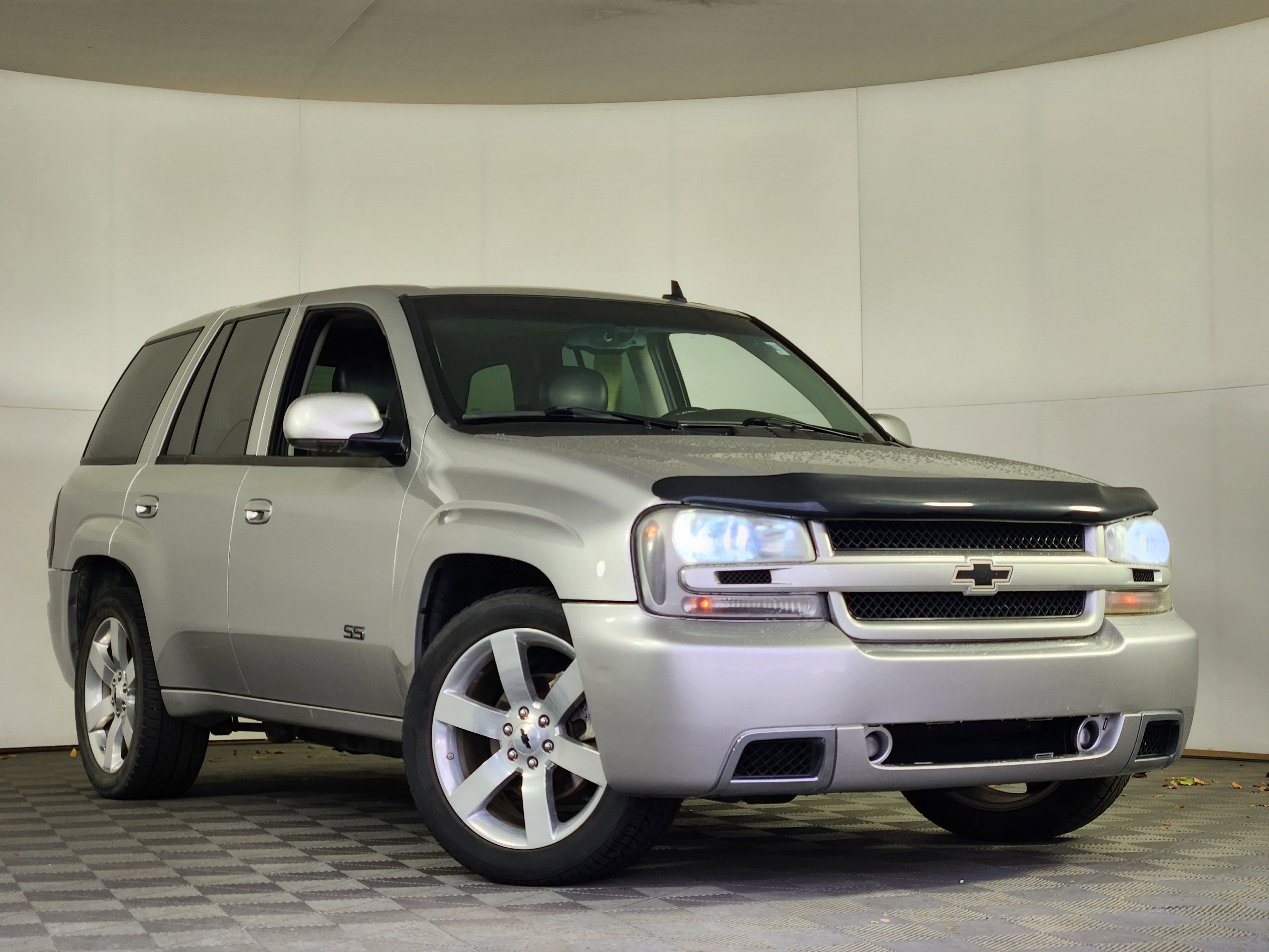 Used 2008 Chevrolet TrailBlazer SS for Sale Near Me - Autotrader, image size:4000x3000