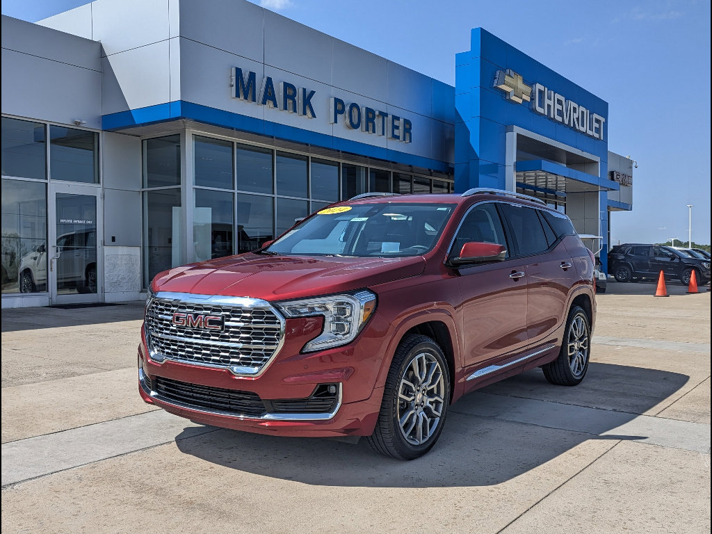 Used 2024 GMC Terrain Denali w/ LPO, Floor Liner Package