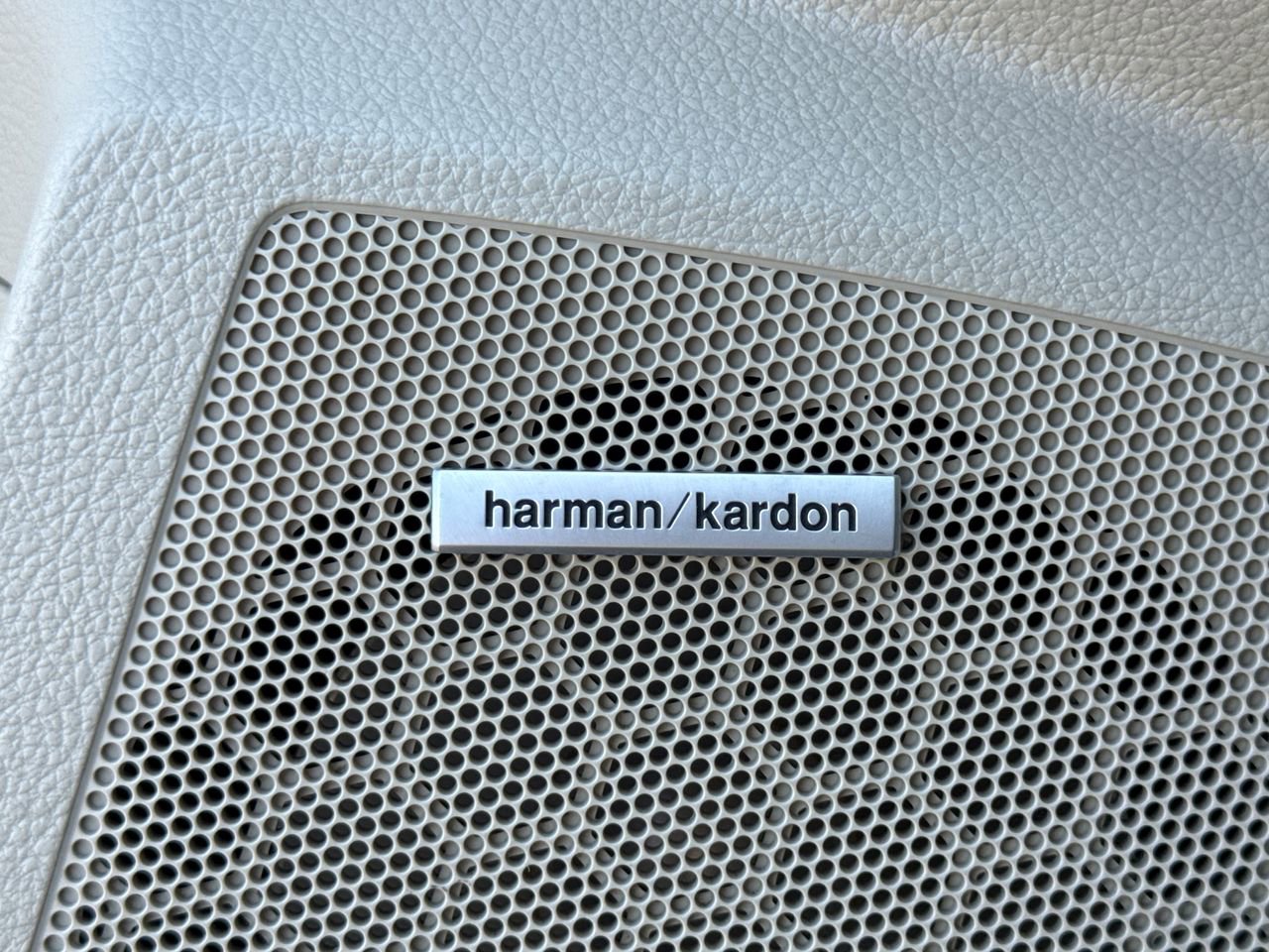 2010 Subaru Outback 2.5i Limited