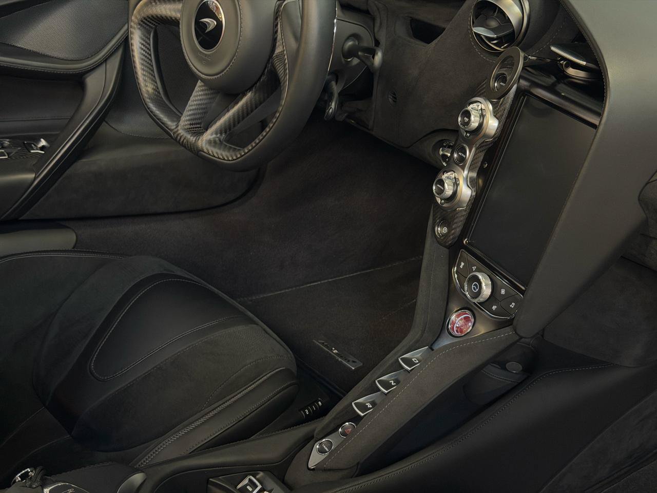 Used 2022 McLaren 720S Performance photo 28