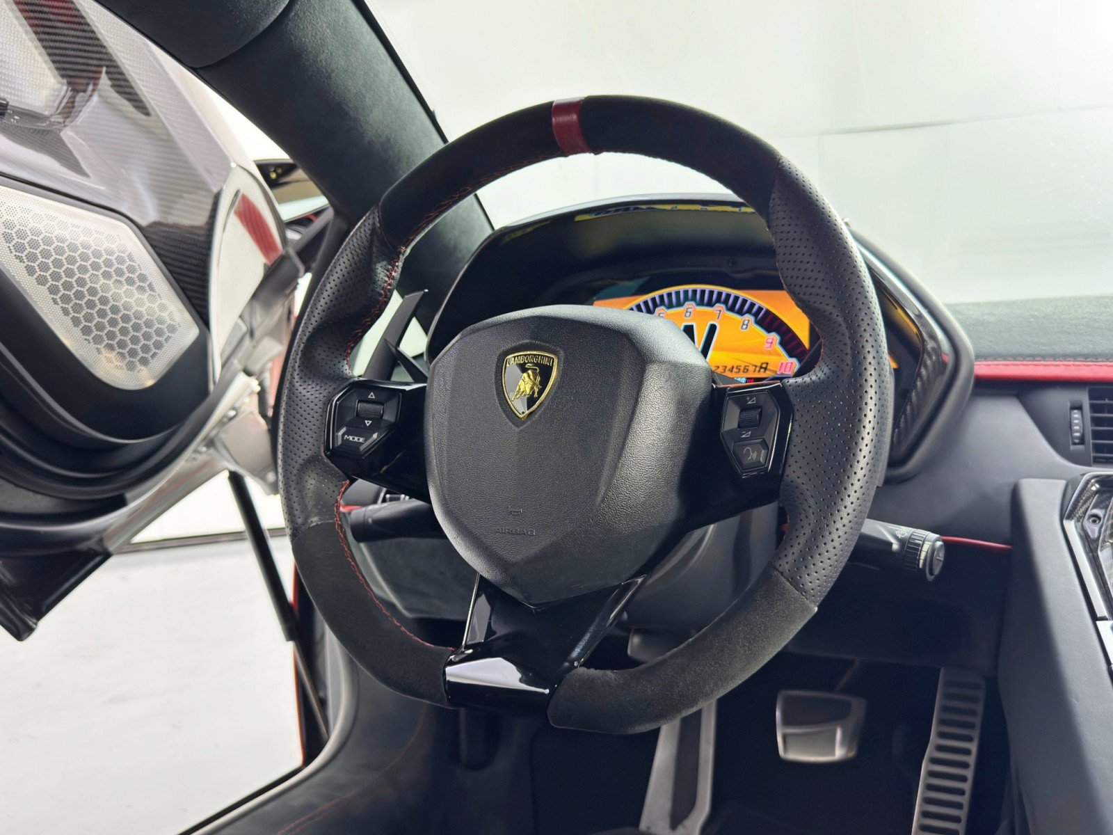 2017 Lamborghini Aventador S