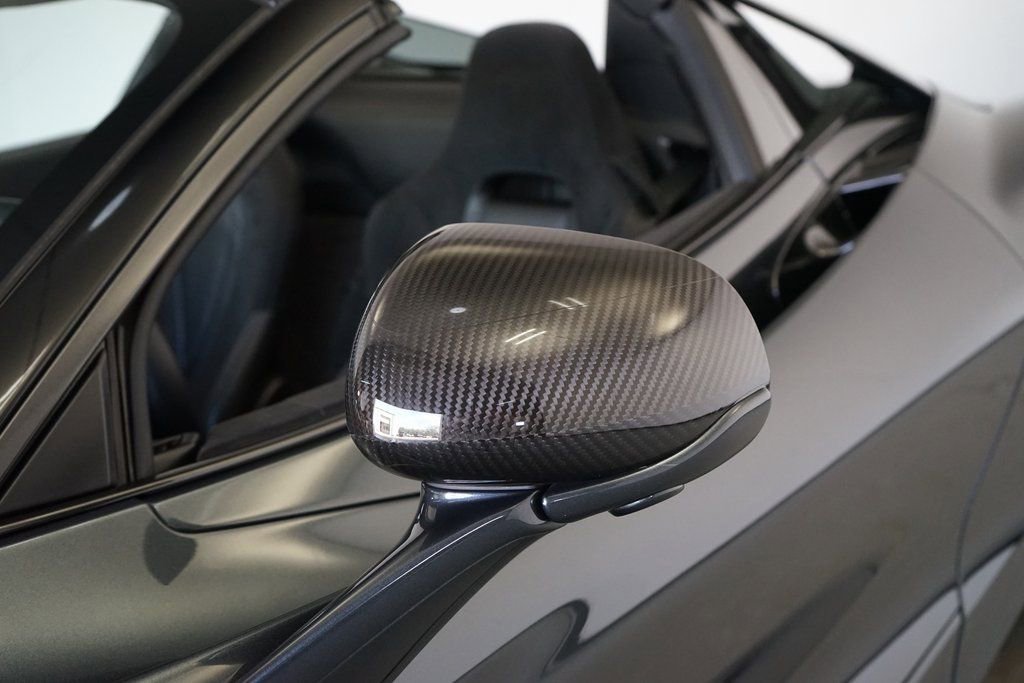 Used 2020 McLaren 720S Spider photo 9