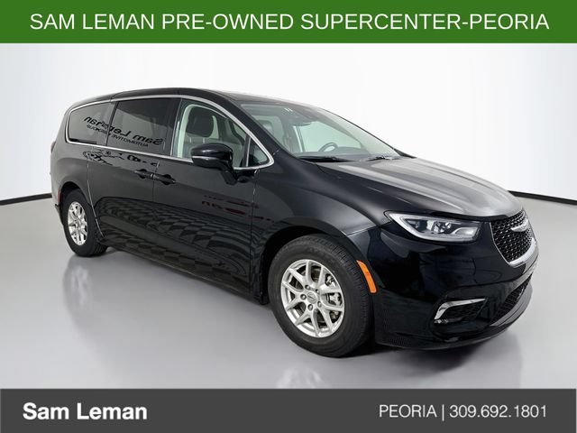Used 2024 Chrysler Pacifica Touring-L