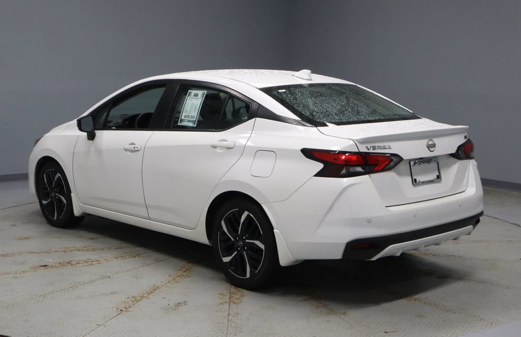 2024 Nissan Versa SR
