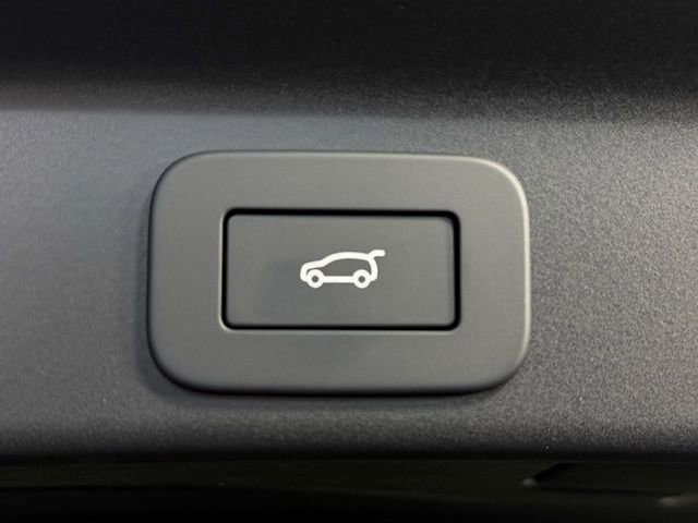 2026 Jaguar F-Pace R-Dynamic S