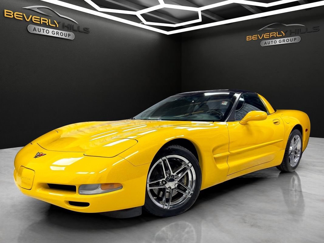 Used 2001 Chevrolet Corvette Coupe w/ Preferred Equipment Group2