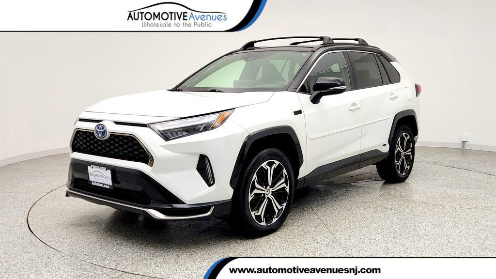 2023 Toyota RAV4 XSE