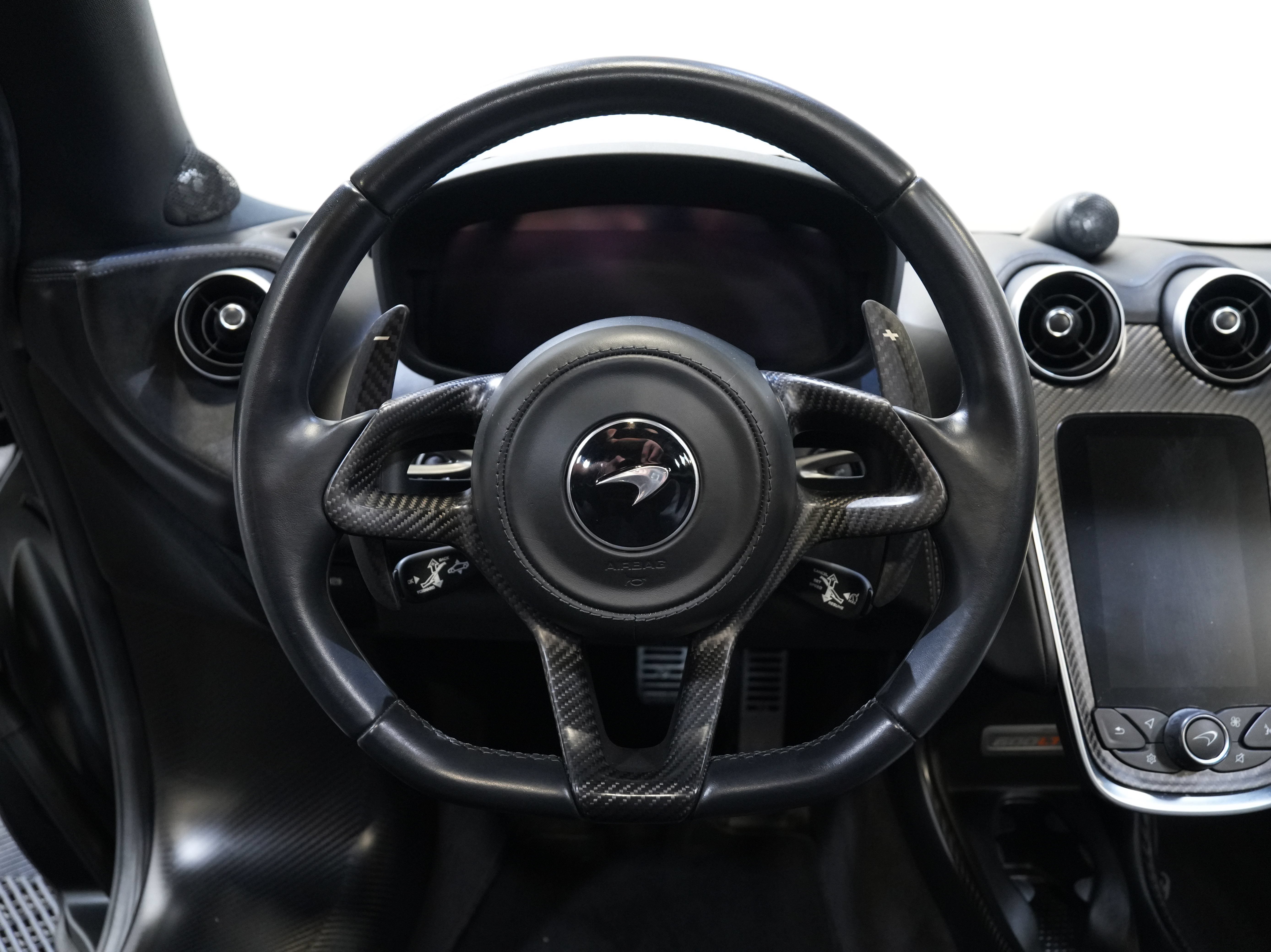 Used 2020 McLaren 600LT Spider photo 37
