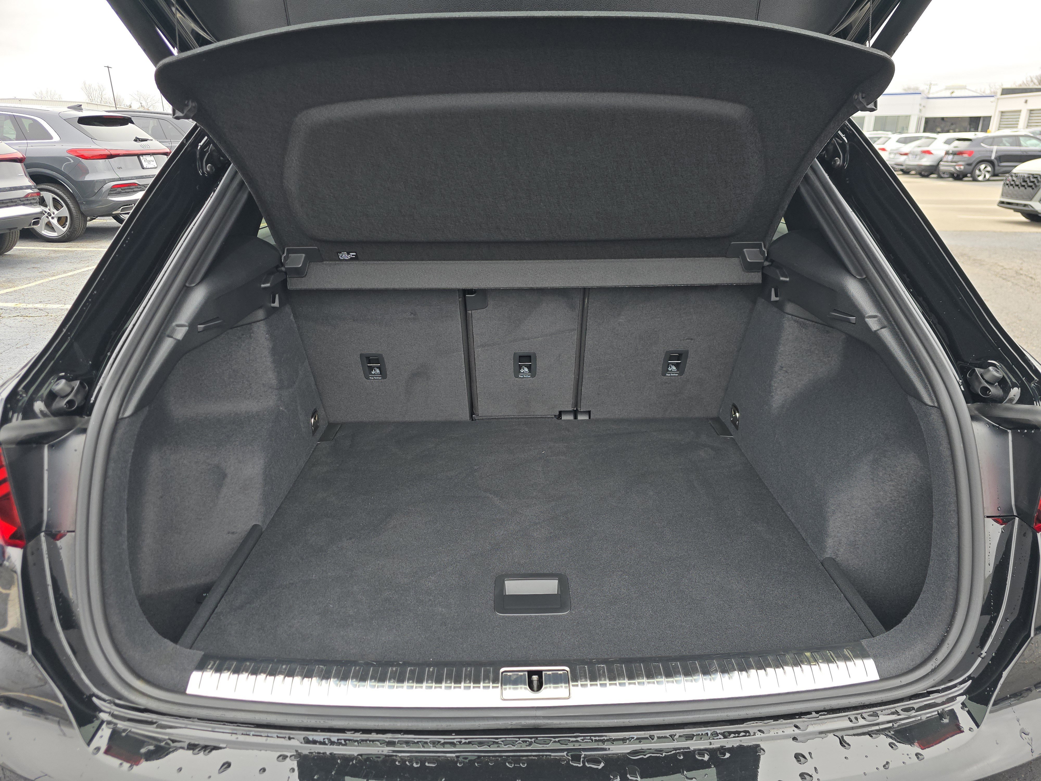 2025 Audi Q3 2.0T Premium