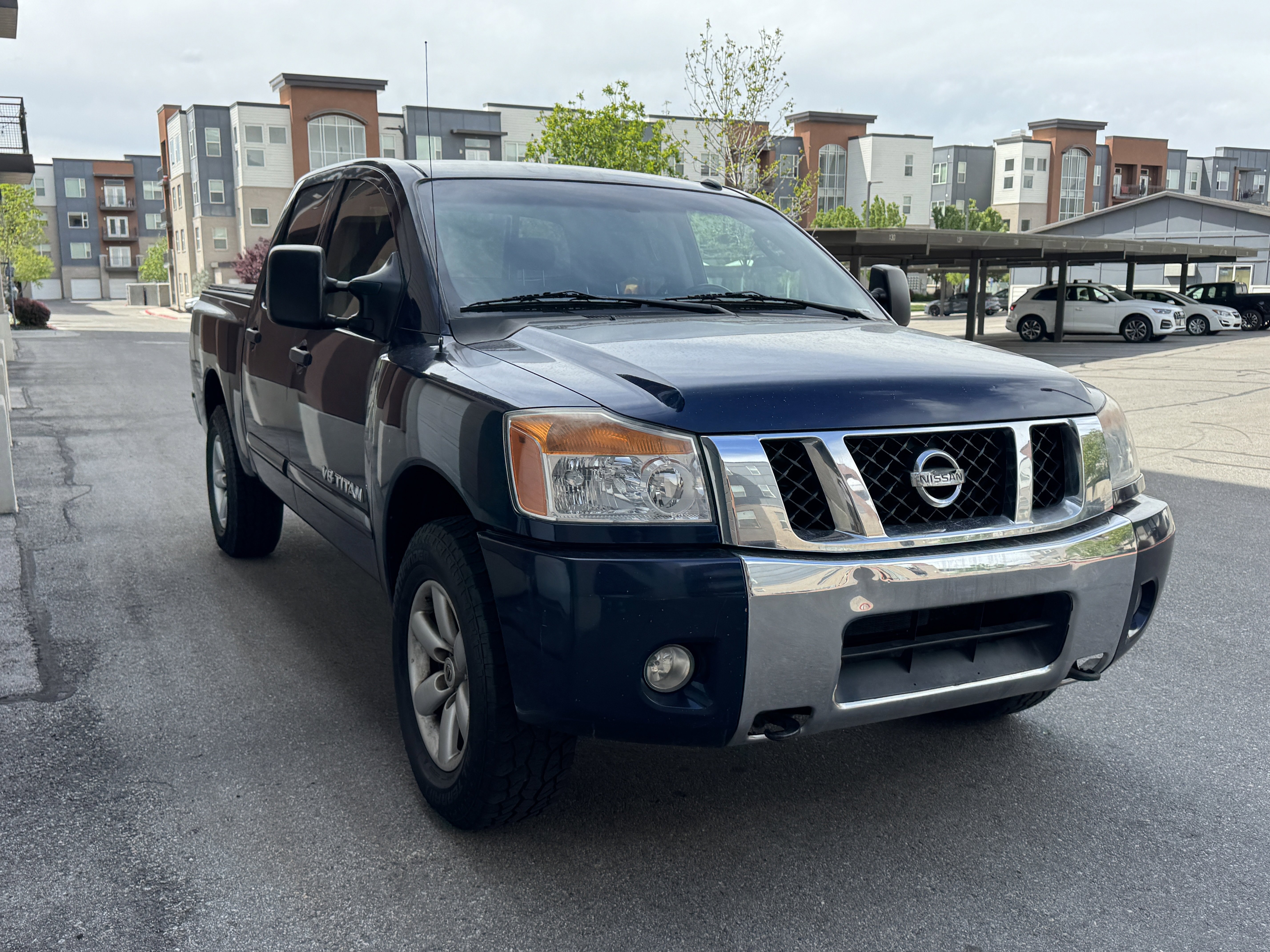 2010 Nissan Titan SE