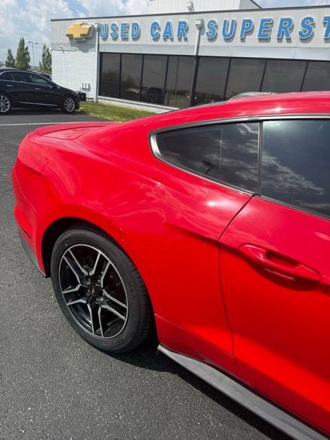 2020 Ford Mustang Coupe