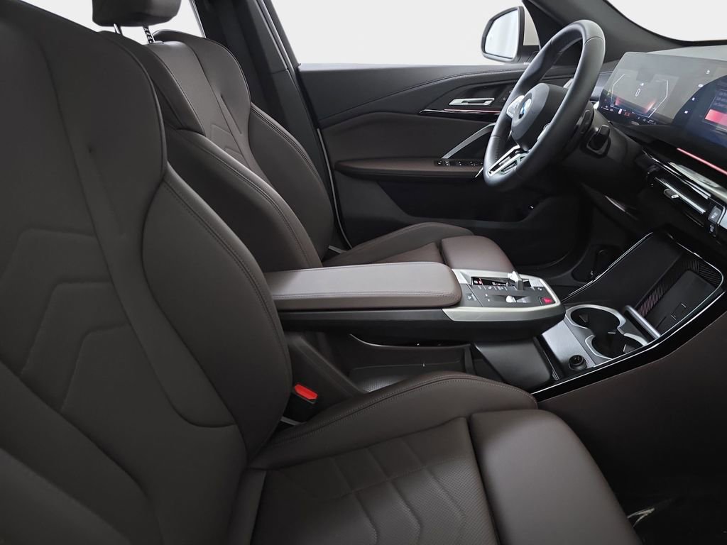 2025 BMW X2 xDrive28i