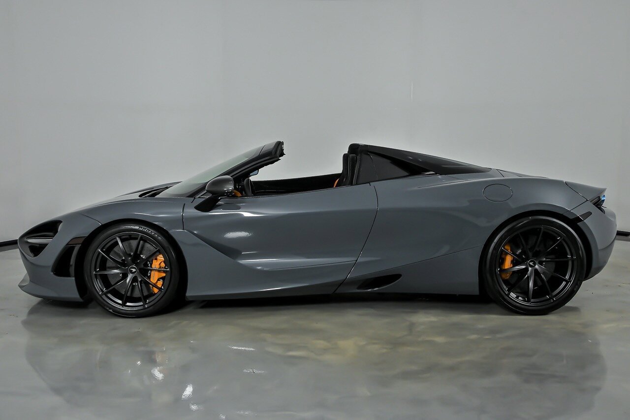 Used 2023 McLaren 720S Spider photo 9
