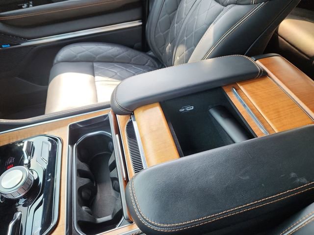 2024 Jeep Grand Wagoneer Series III