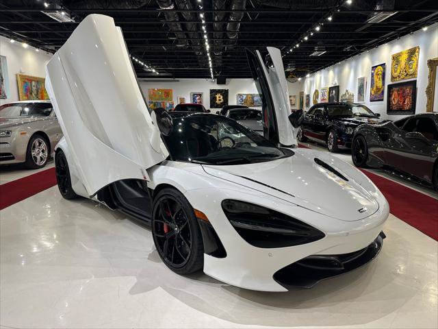 Used 2020 McLaren 720S Luxury photo 2