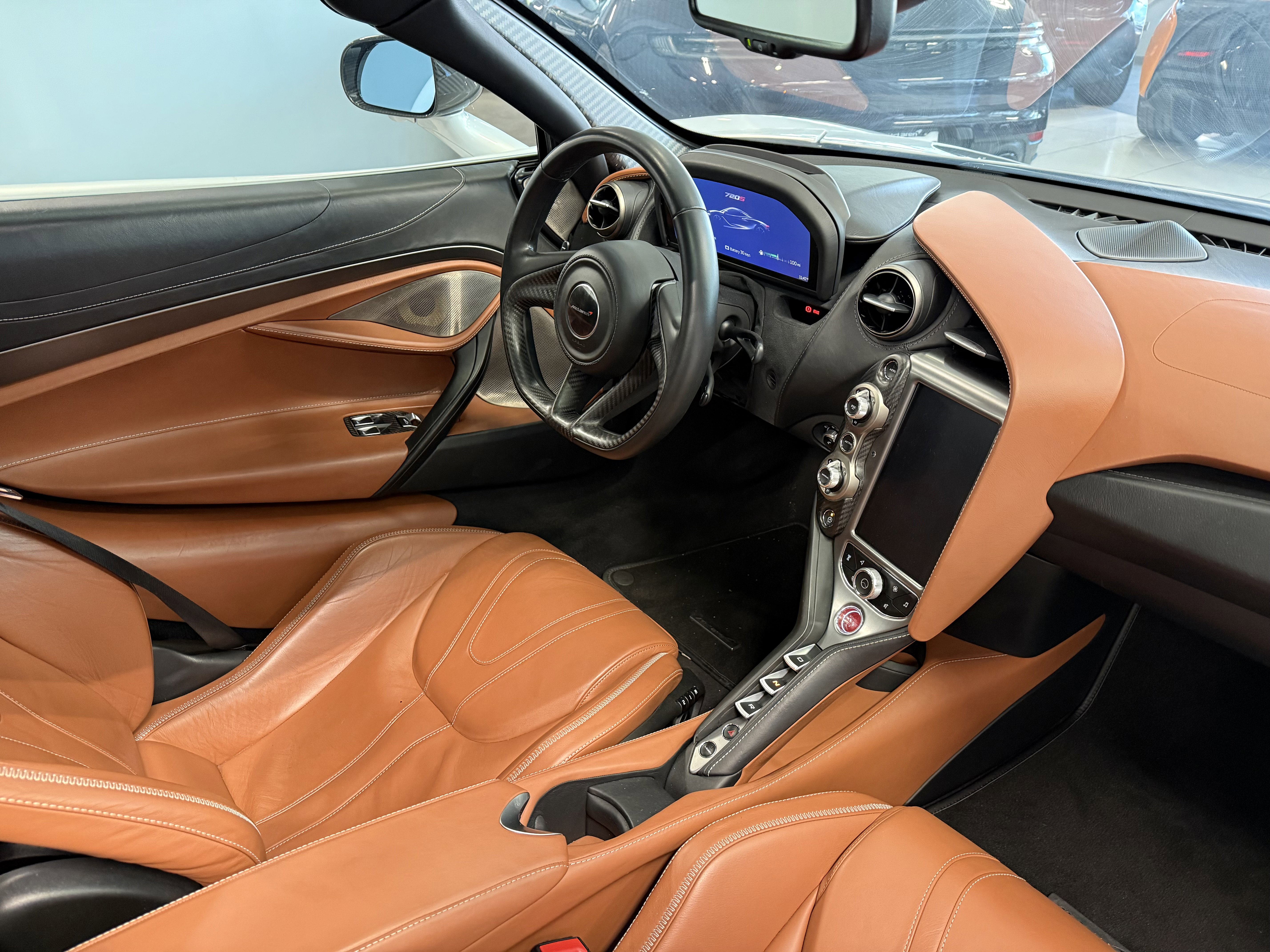 Used 2018 McLaren 720S photo 17