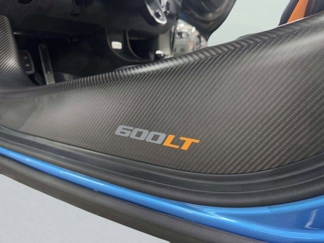 Used 2020 McLaren 600LT Spider photo 45