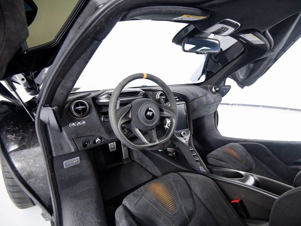 Used 2021 McLaren 765LT photo 12