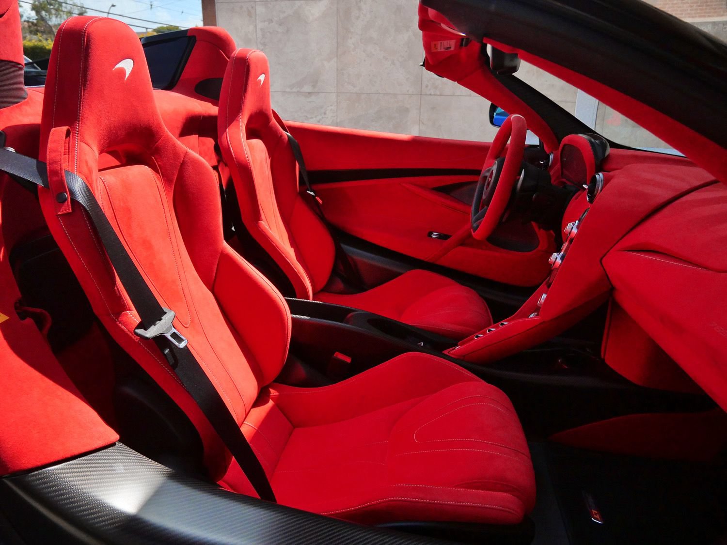 Used 2022 McLaren 765LT photo 11