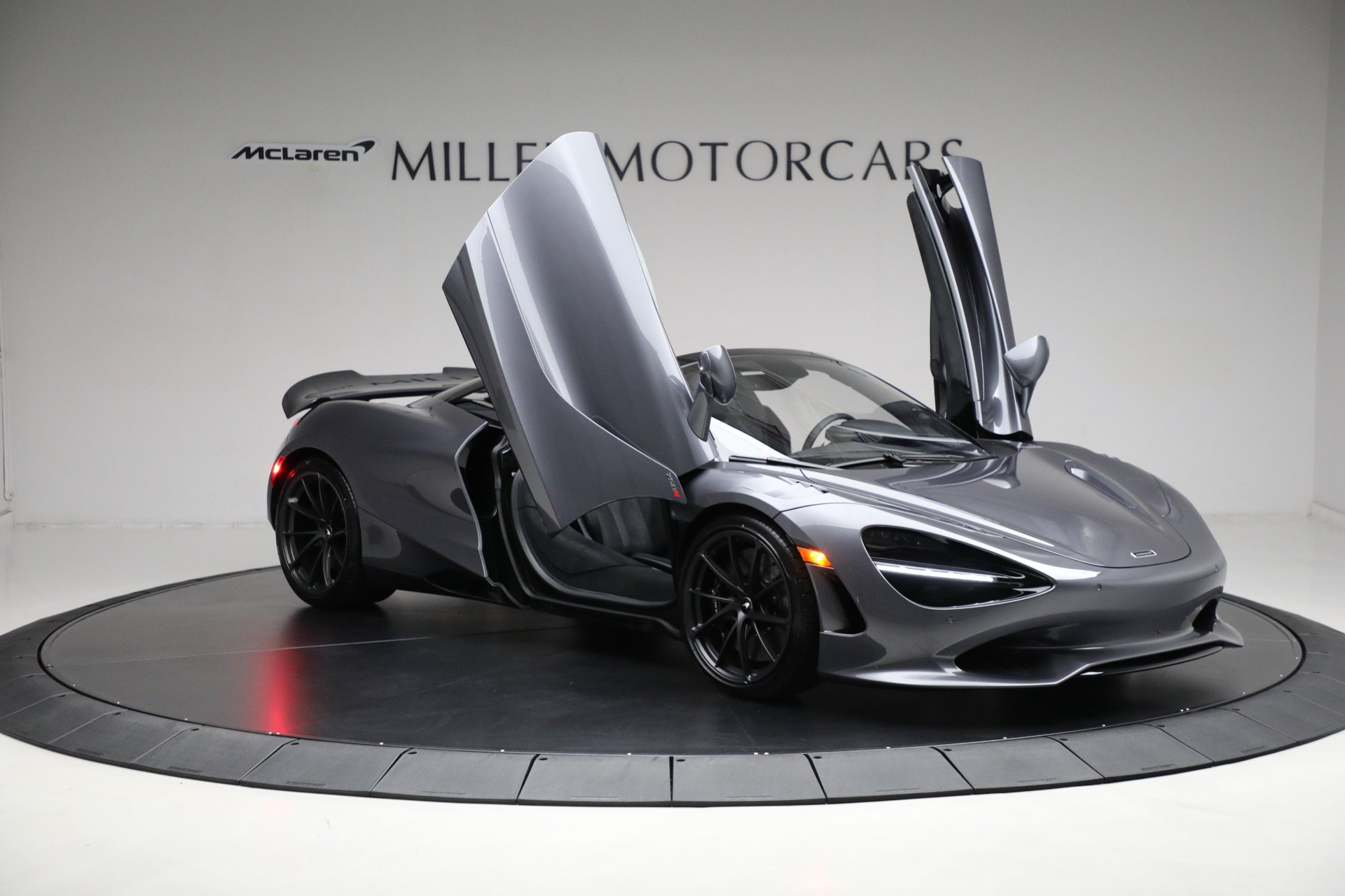 Used 2024 McLaren 750S Spider photo 23