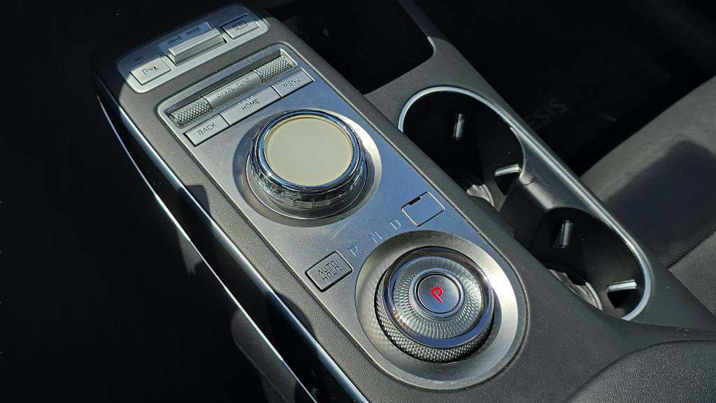 2023 Genesis Gv70 2.5T