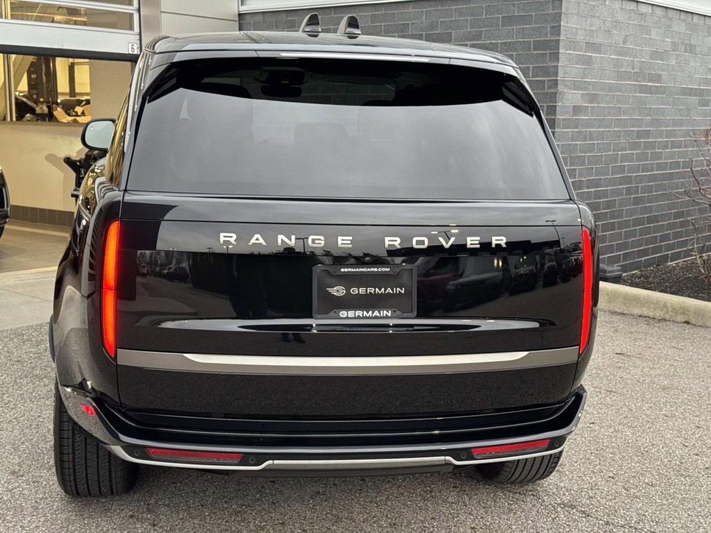 2024 Land Rover Range Rover SE