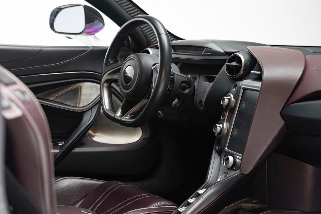 Used 2018 McLaren 720S Performance photo 37